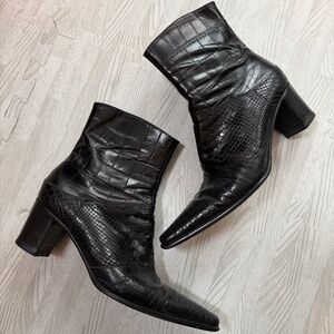 Via Spiga black ankle boots, square toe, crocodile, 7.5,  leather